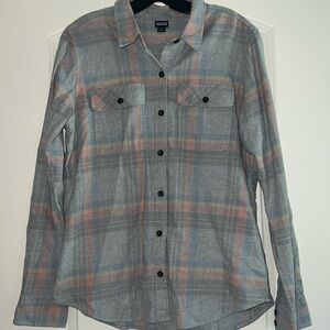 Patagonia Lightweight Button-Up Grey Flannel